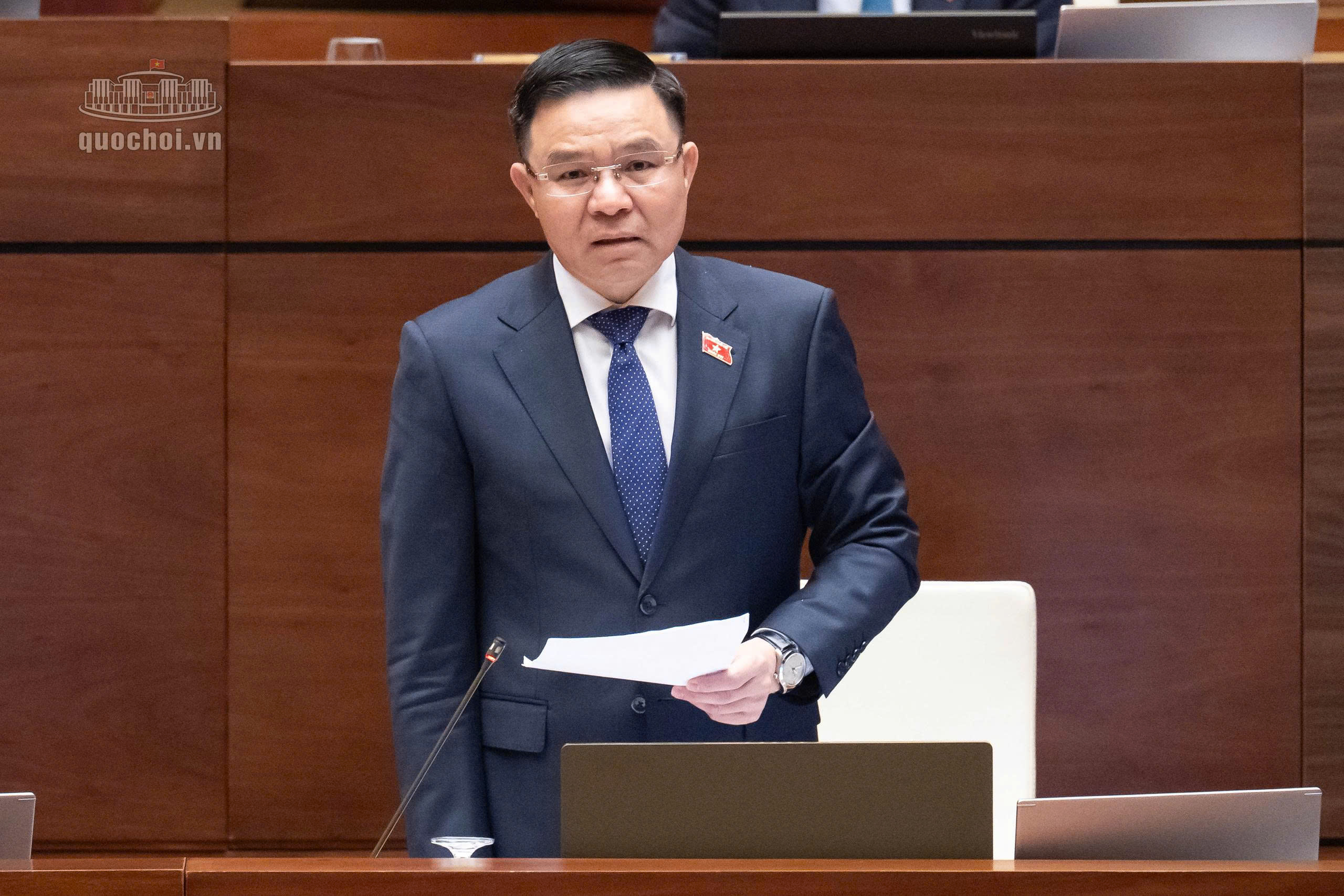 Bộ trưởng Công Thương làm rõ việc bãi bỏ các quy định của hợp đồng và chế tài thương mại - Ảnh 3.