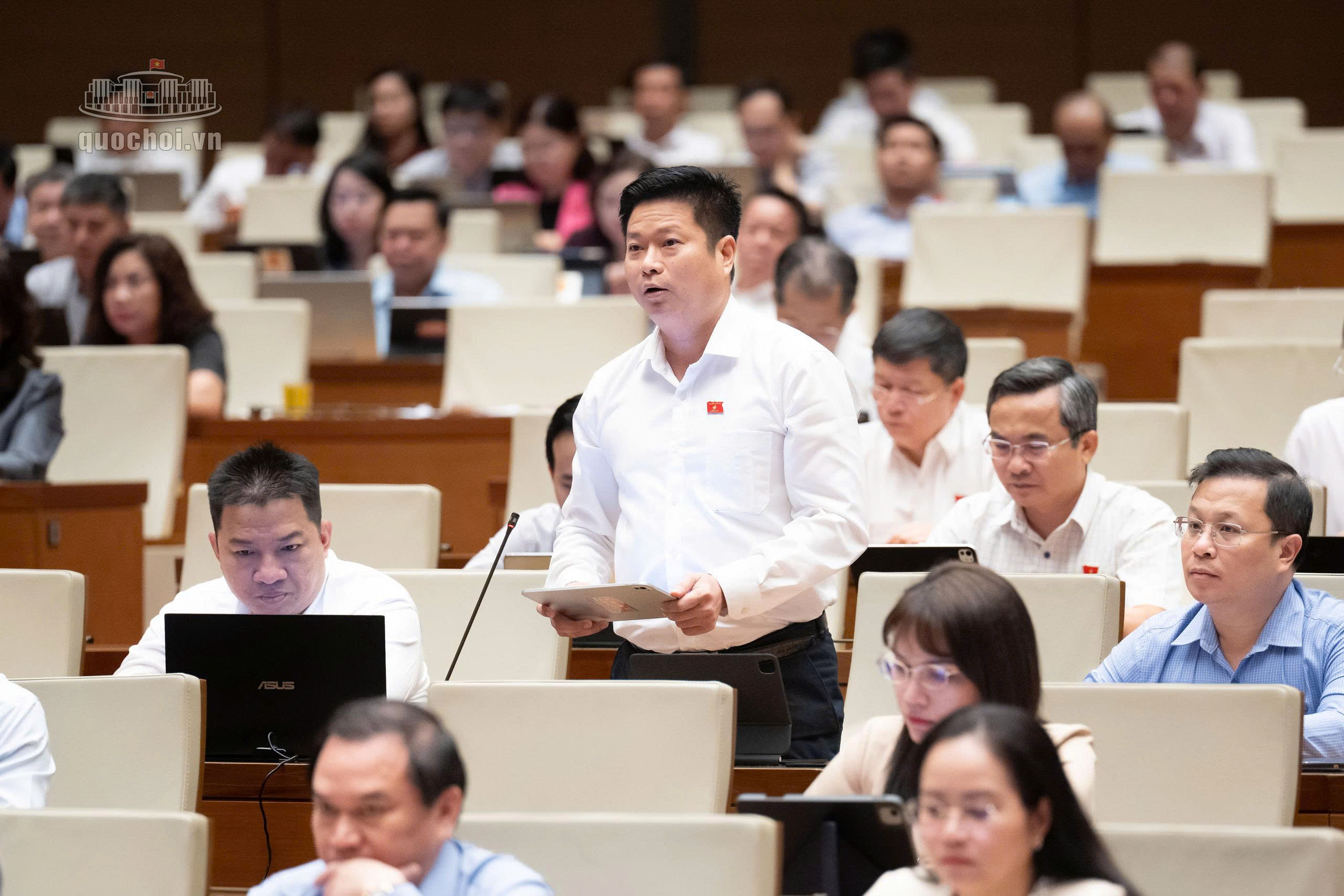 ĐBQH: Cần siết giá bán lại nhà ở xã hội sau 5 năm - Ảnh 3.