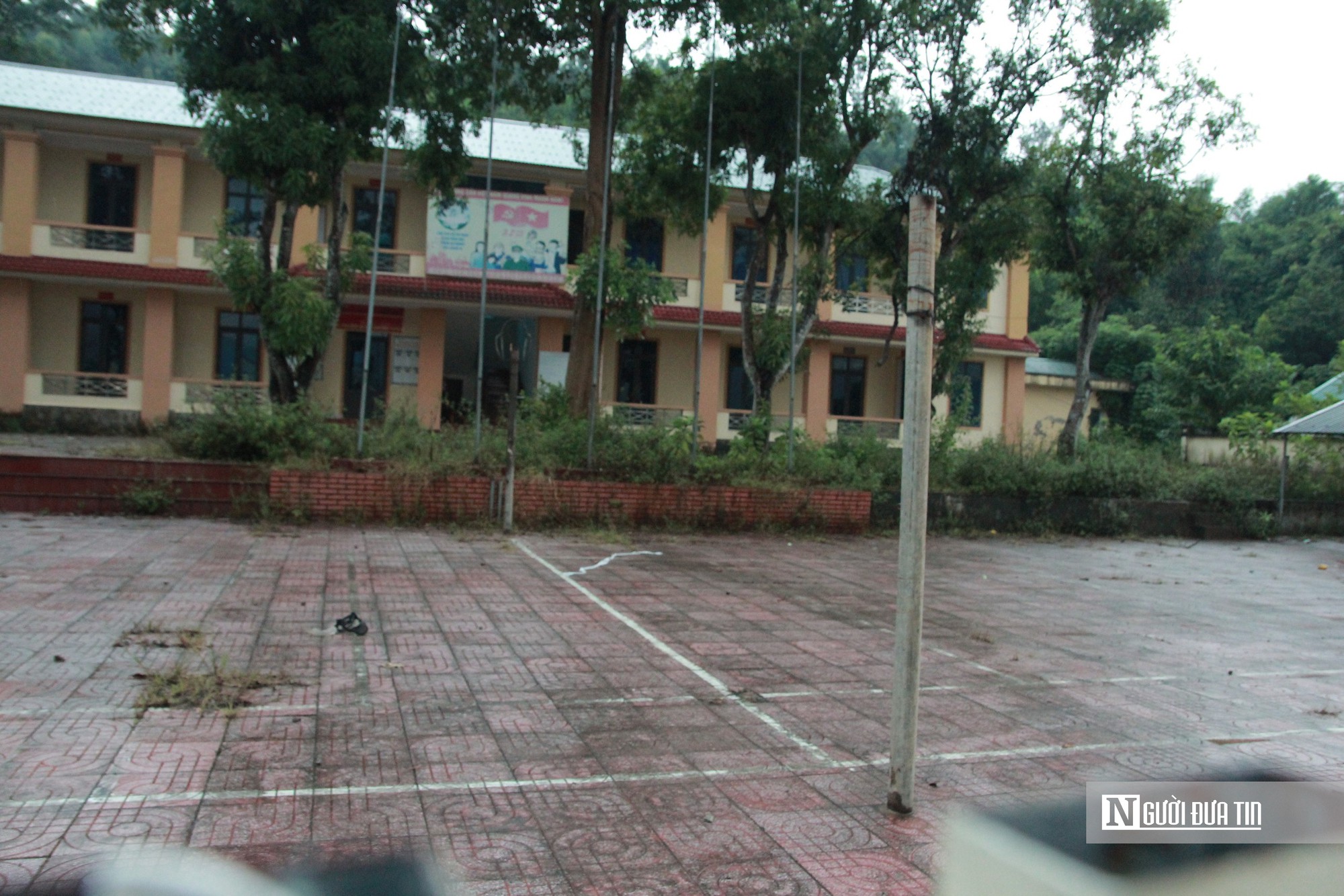 Hà Tĩnh: 5 lần ra thông báo, trụ sở xã cũ vẫn chưa có người thuê - Ảnh 2.