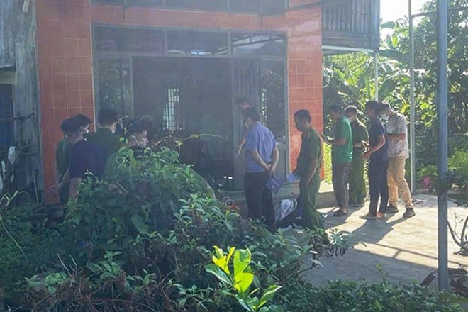 Vụ cháy nhà khiến 2 cha con tử vong ở Gia Lai: Khởi tố vụ án giết người - Ảnh 1.