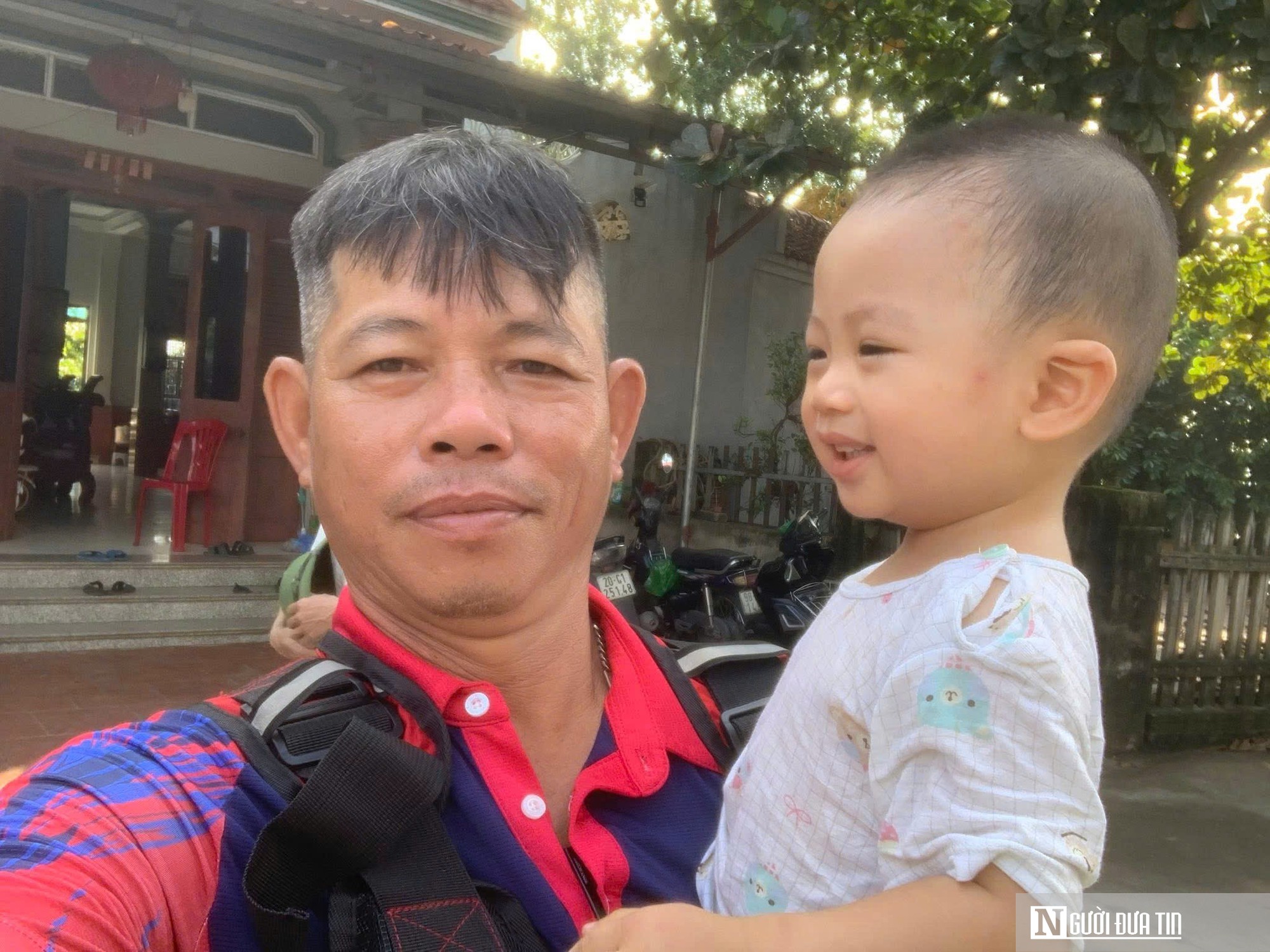 ‘Thủ lĩnh’ tình nguyện Quảng Trị được vinh danh vì hành trình cứu người, giúp đời - Ảnh 2.