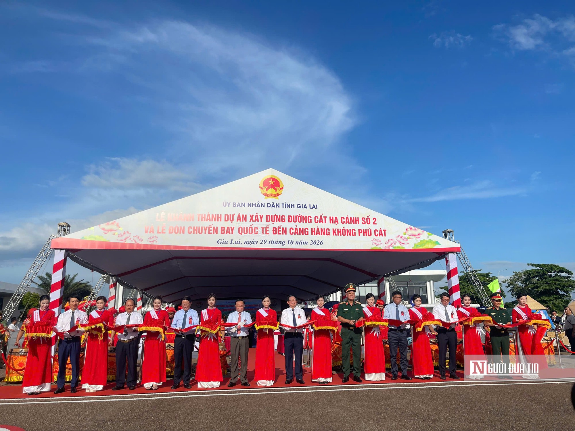 Gia Lai khánh thành đường băng hơn 3.200 tỷ đồng - Ảnh 1.