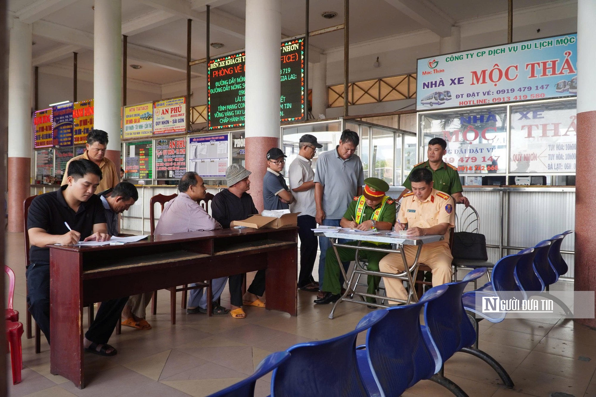 Kiểm tra ma túy tại Bến xe trung tâm Quy Nhơn: 53 trường hợp có kết quả âm tính- Ảnh 3.
