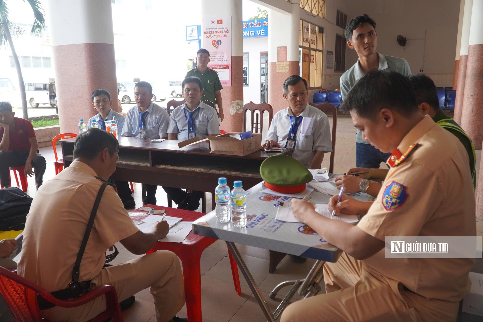 Kiểm tra ma túy tại Bến xe trung tâm Quy Nhơn: 53 trường hợp có kết quả âm tính- Ảnh 4.