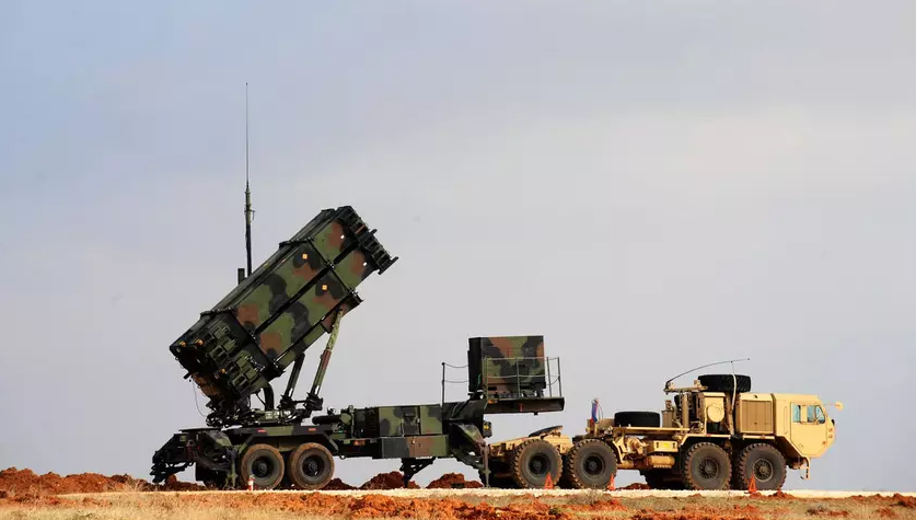 Cường quốc châu Á cân nhắc gửi tên lửa Patriot cho Ukraine - Ảnh 1.