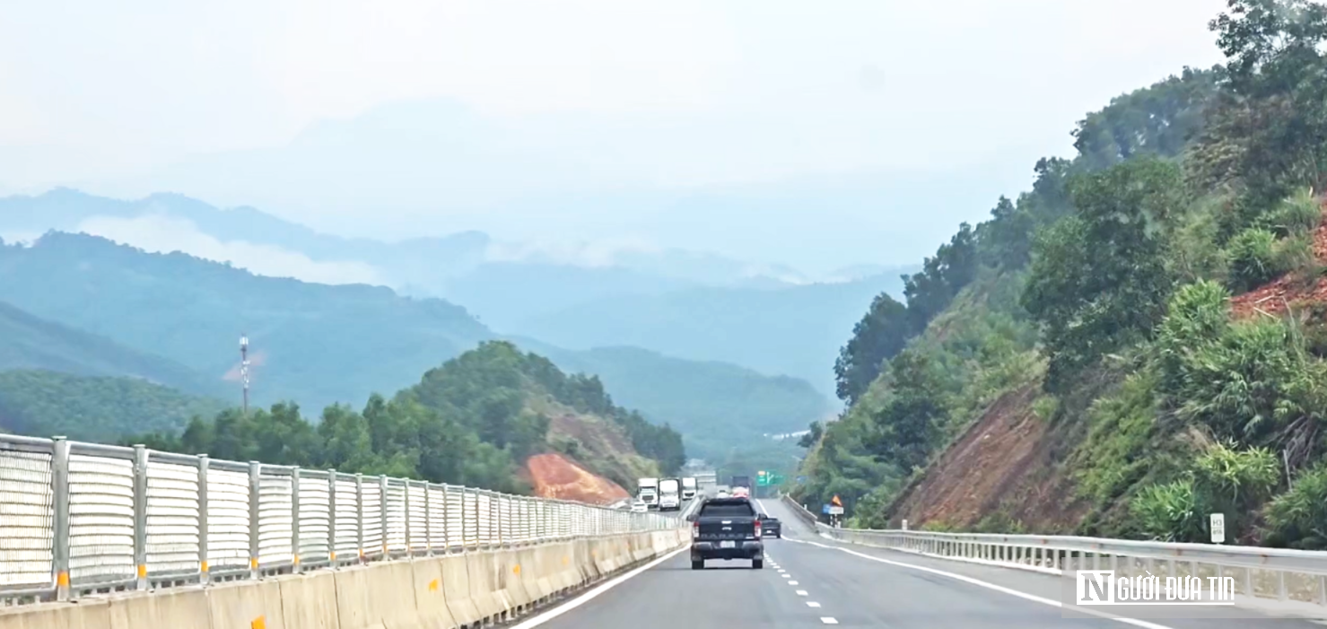 Diện mạo mới của cao tốc La Sơn - Hoà Liên sau khi mở rộng lên 4 làn xe - Ảnh 5.