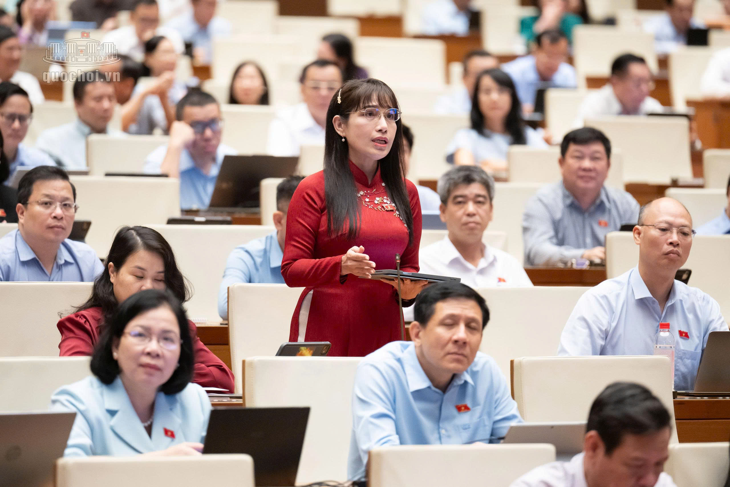 Hàng triệu người Việt xem phim ngắn mỗi ngày: Nguy cơ hay cơ hội nghìn tỷ? - Ảnh 2.