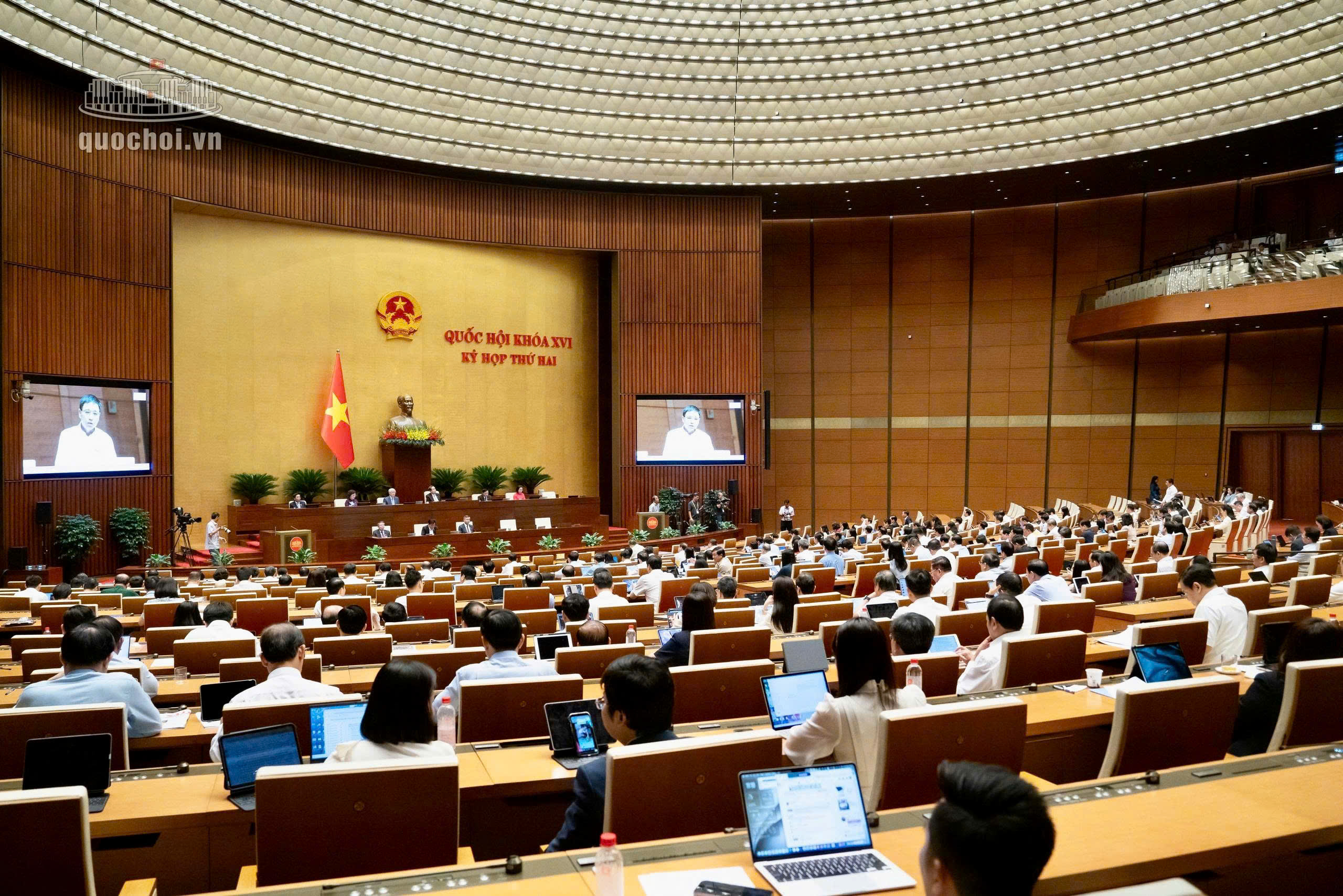 Phó Thủ tướng Nguyễn Văn Thắng thông tin về phương án giảm giá điện - Ảnh 2.