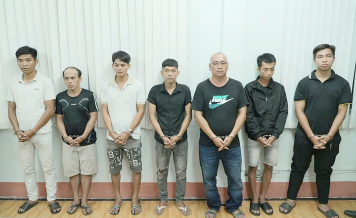 Khởi tố thêm 7 người trong vụ khiêng quan tài diễu phố ở Sóc Trăng- Ảnh 1.