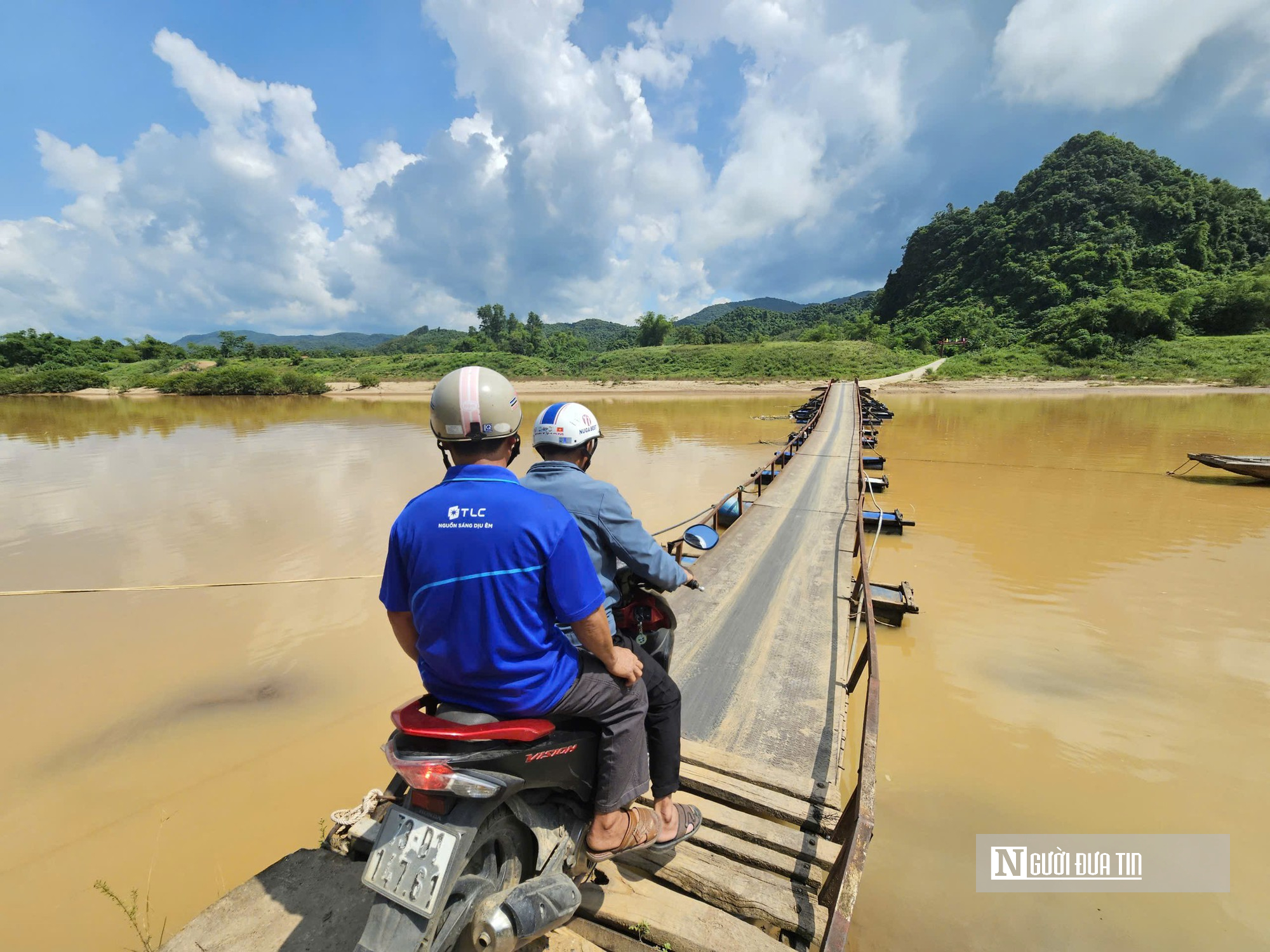 Ước mờ bên dòng sông Gianh: Bao giờ có một cây cầu - Ảnh 1.