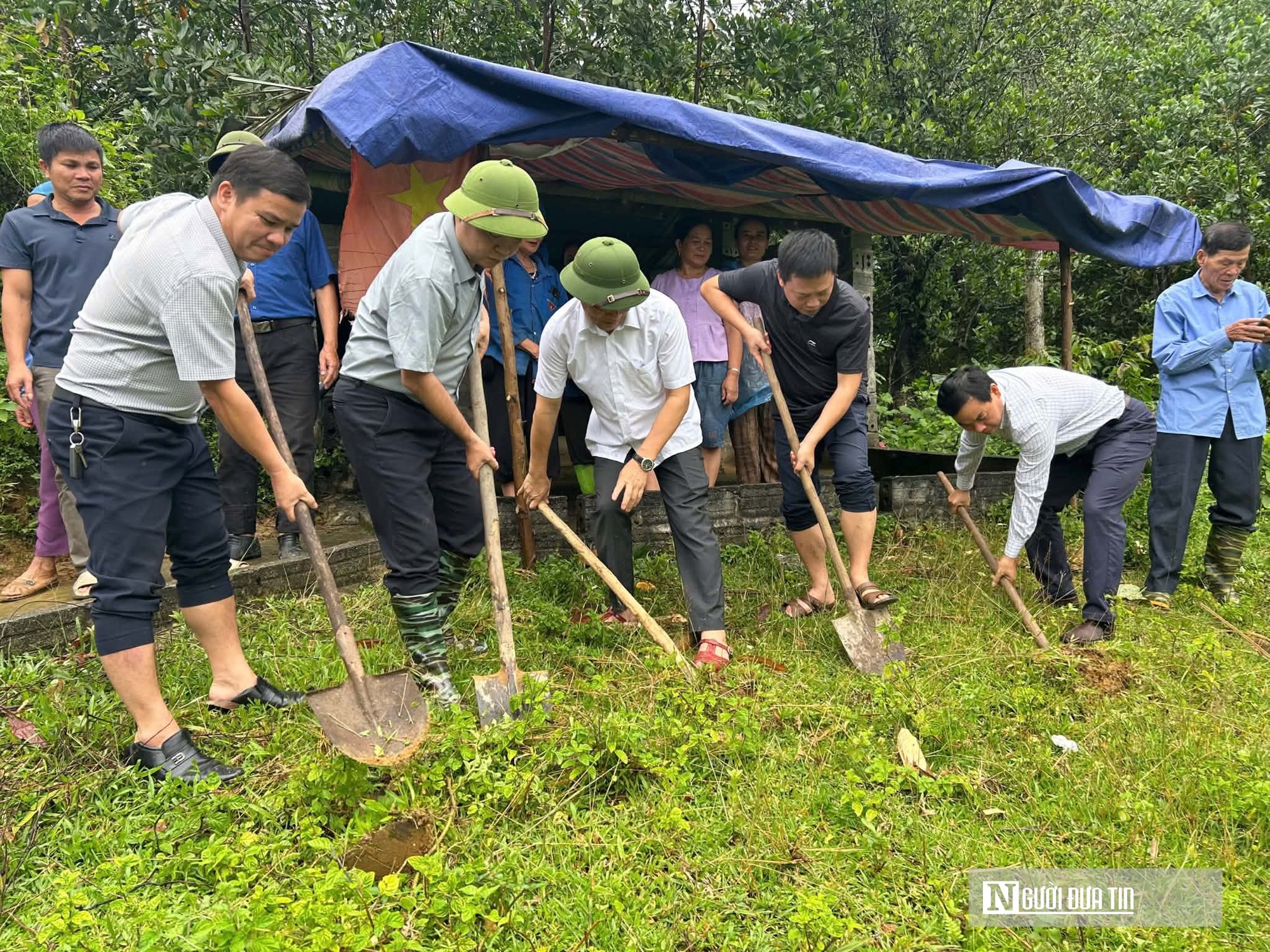 Người dân vùng lũ Yên Nhân chờ được an cư- Ảnh 4.