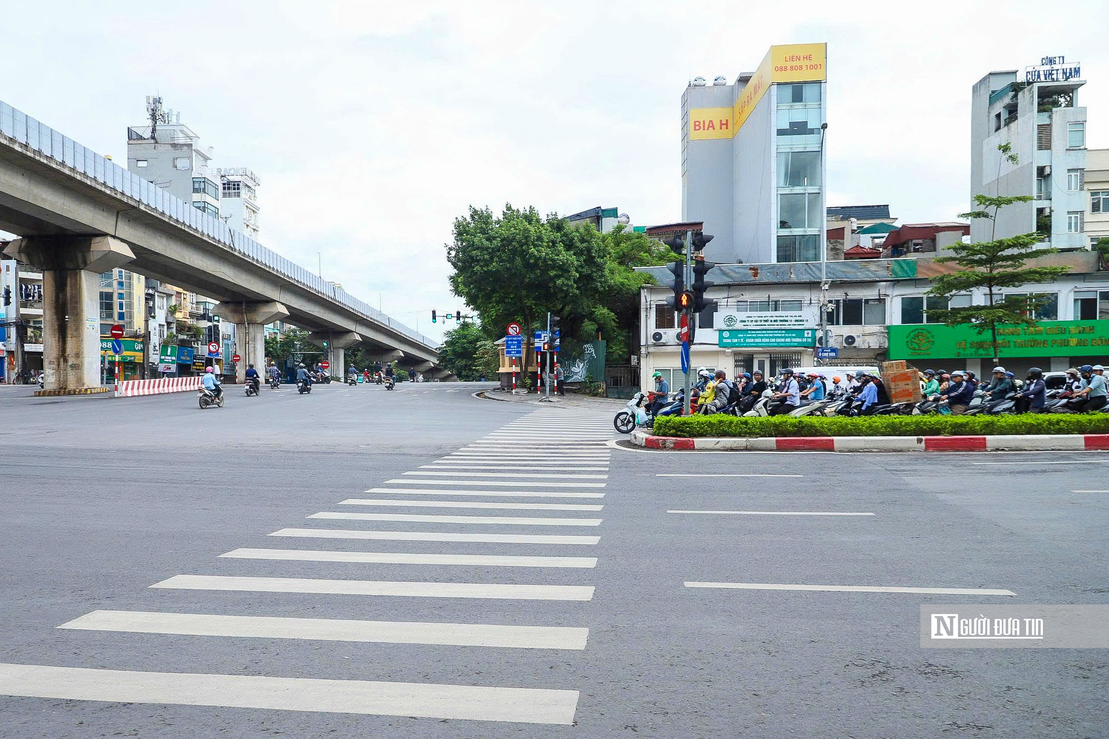 Hà Nội bắt đầu xén dải phân cách, mở rộng đường Ô Chợ Dừa- Ảnh 6.