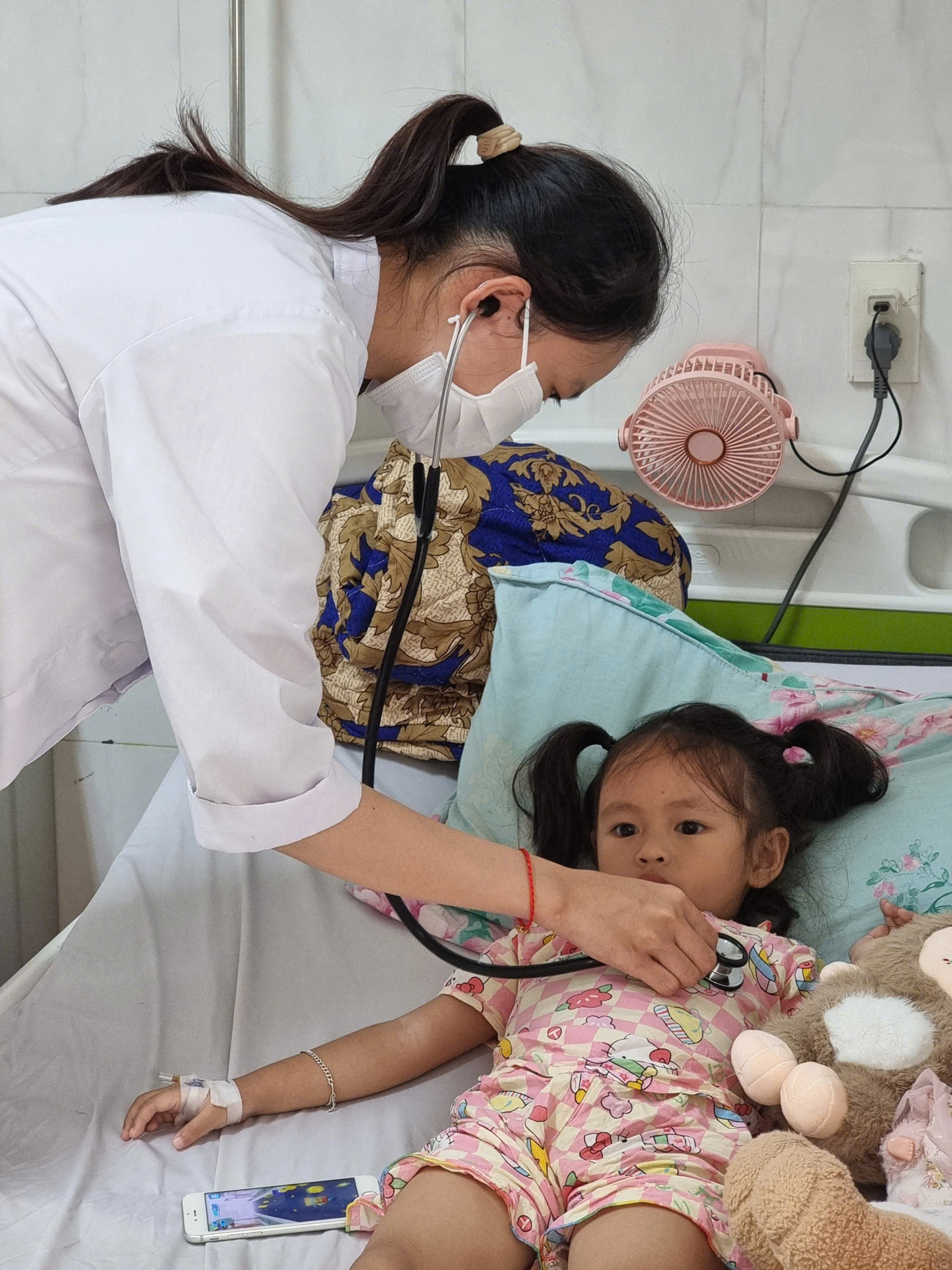 20 năm hoạt động, hơn 10 triệu người nhận hỗ trợ, hơn 46.000 tỷ đồng t&agrave;i trợ v&agrave; c&aacute;ch l&agrave;m &ldquo;lạ&rdquo; của quỹ từ thiện &ldquo;k&iacute;n tiếng&rdquo; nhất Việt Nam - Ảnh 2.