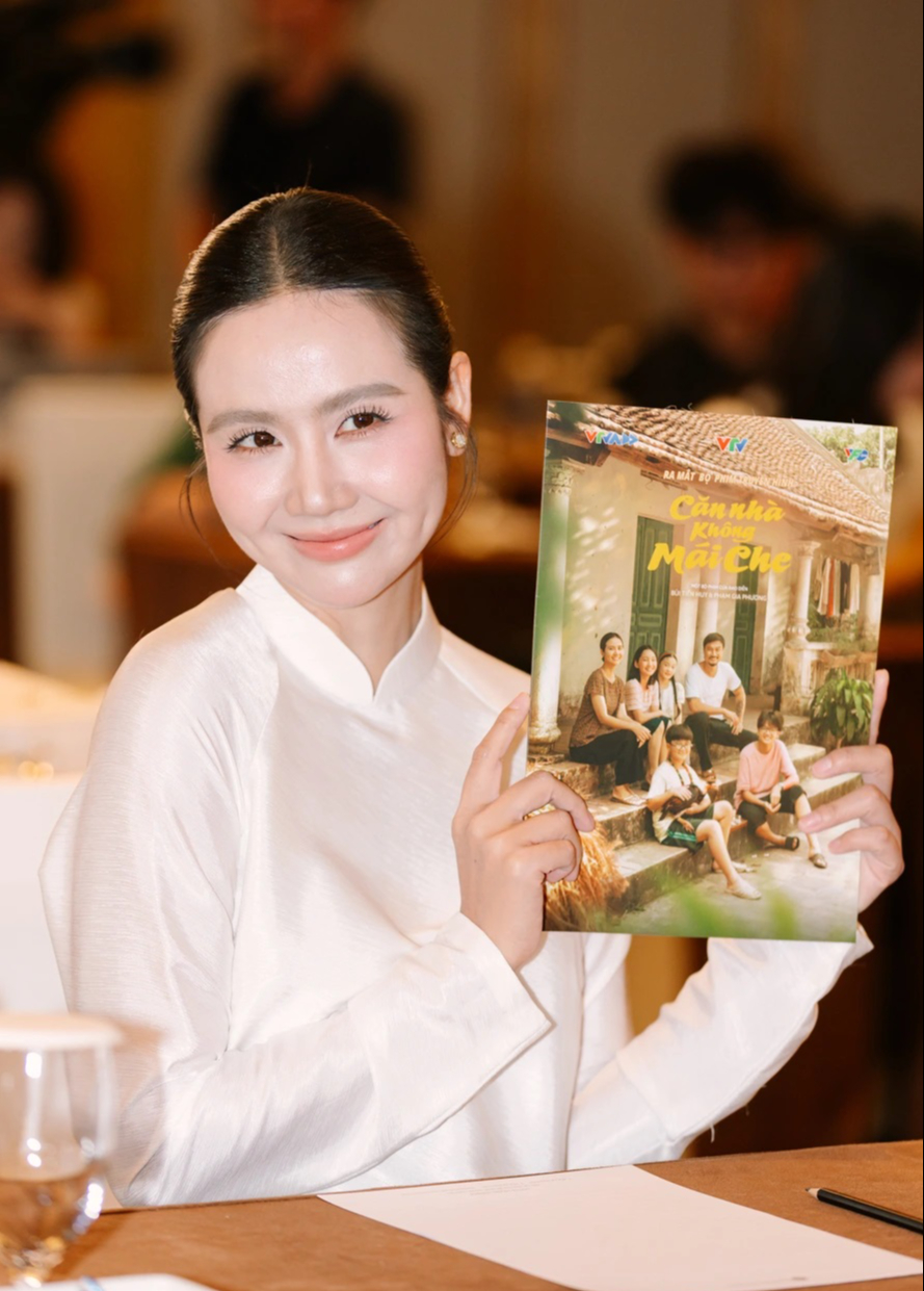 Không còn vẻ sang chảng, Huyền Lizzie 