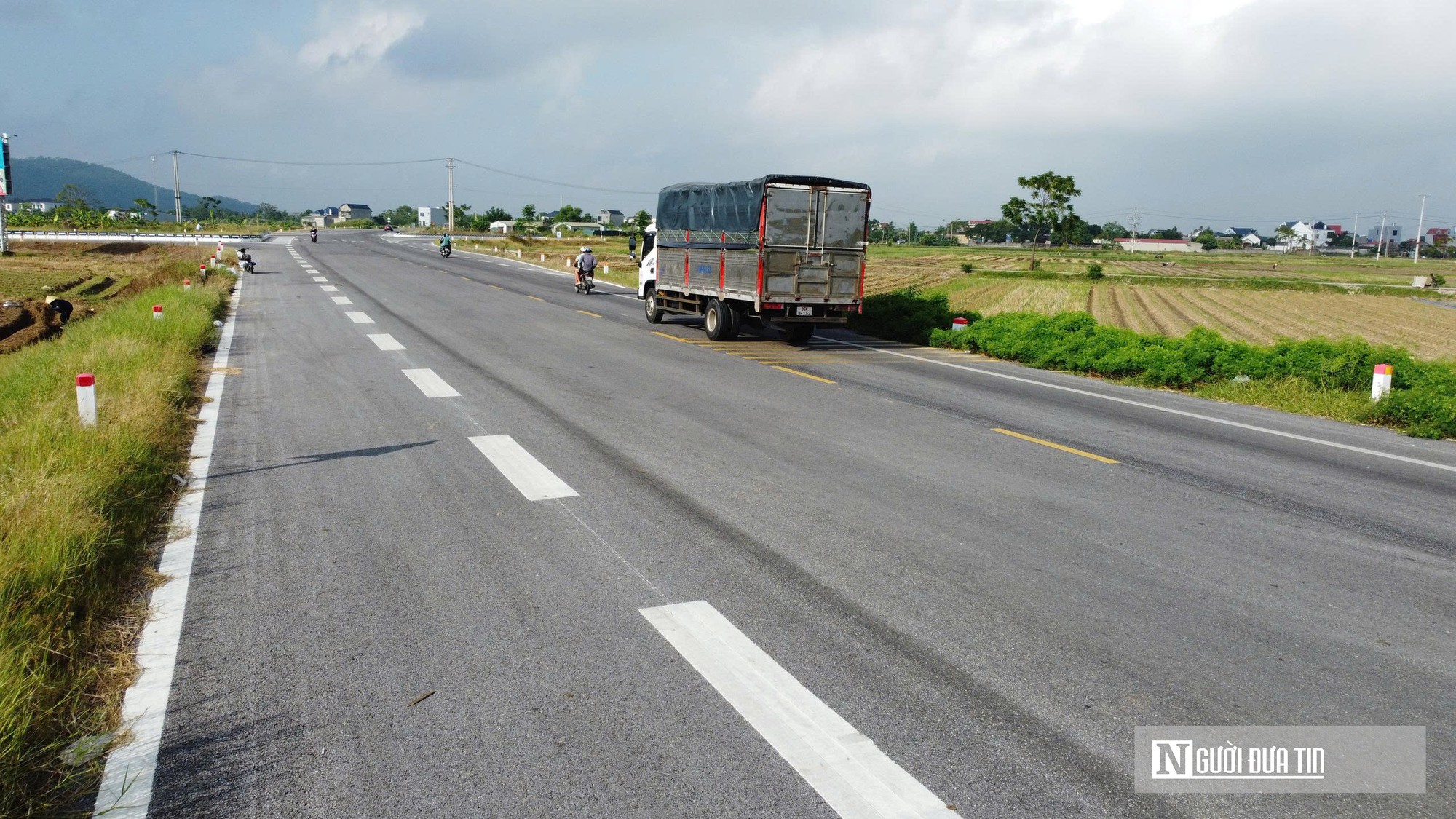 Tuyến đường ven biển gần 24 km ở Thanh Hóa đã liền mạch - Ảnh 3.