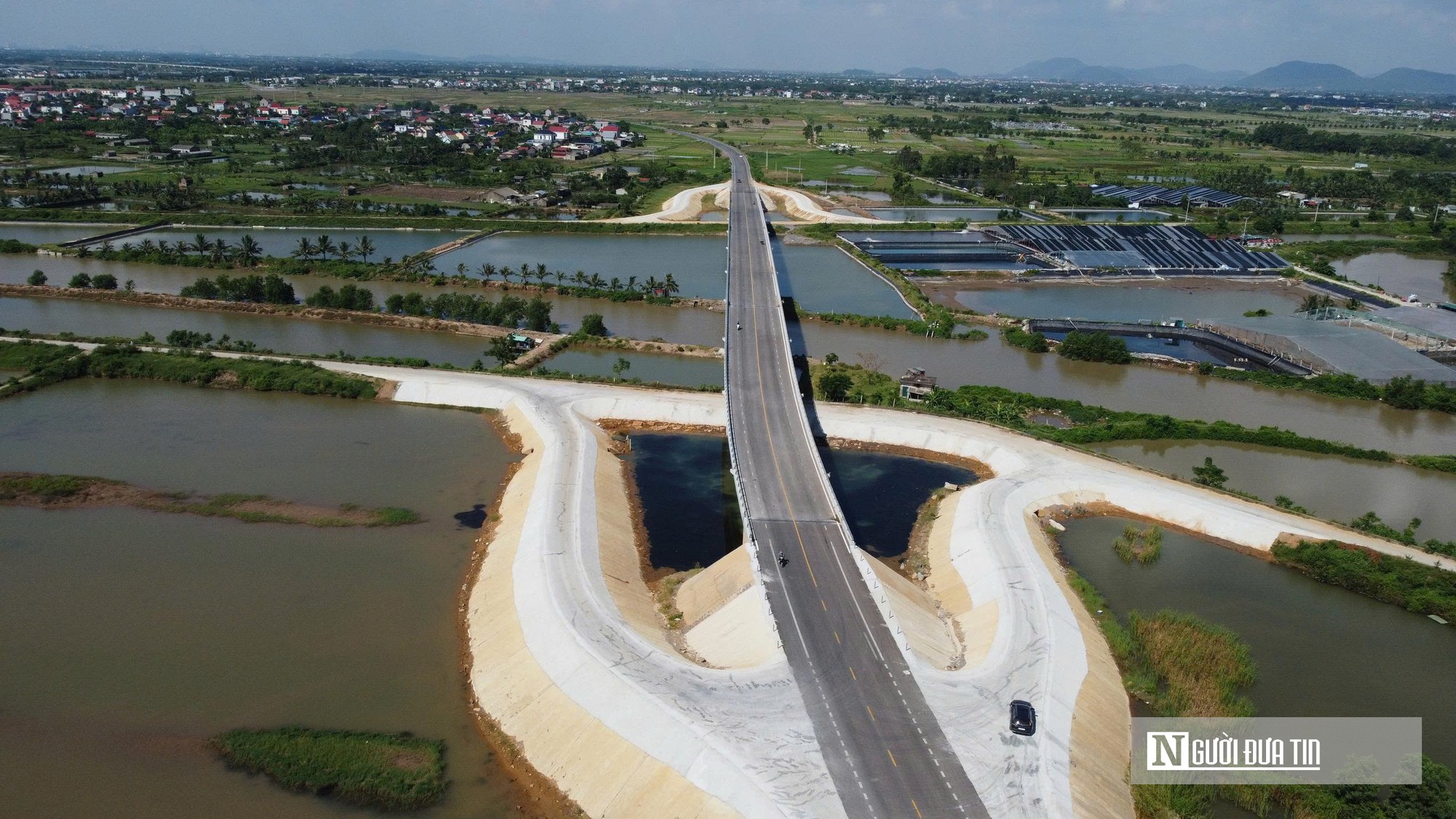 Tuyến đường ven biển gần 24 km ở Thanh Hóa đã liền mạch - Ảnh 10.