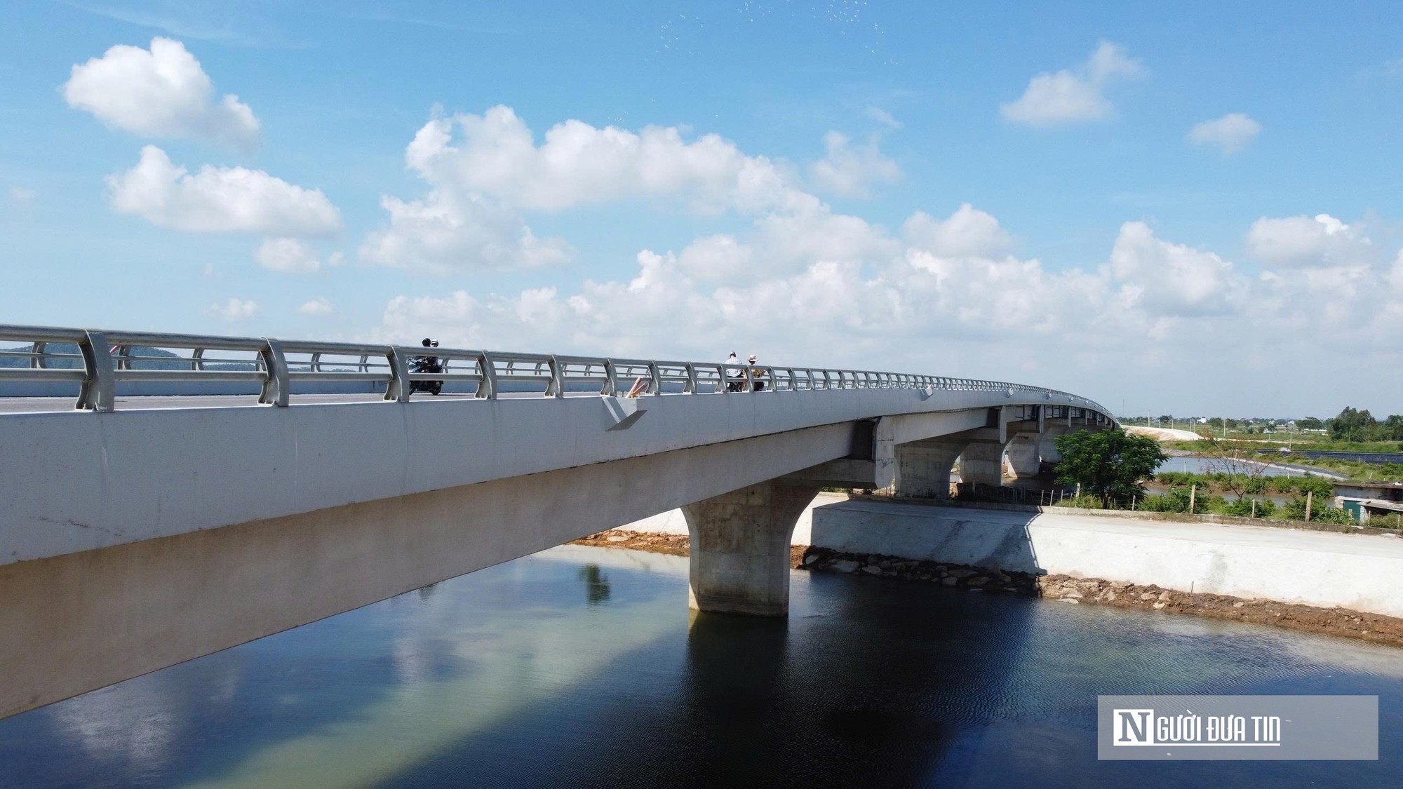 Tuyến đường ven biển gần 24 km ở Thanh Hóa đã liền mạch - Ảnh 11.