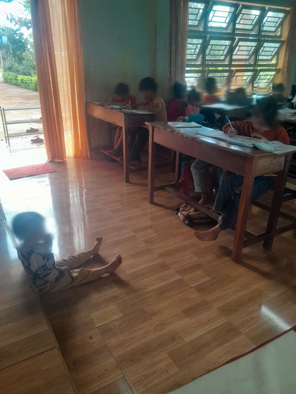 Chuyện dạy và học vùng khó - Ảnh 1.