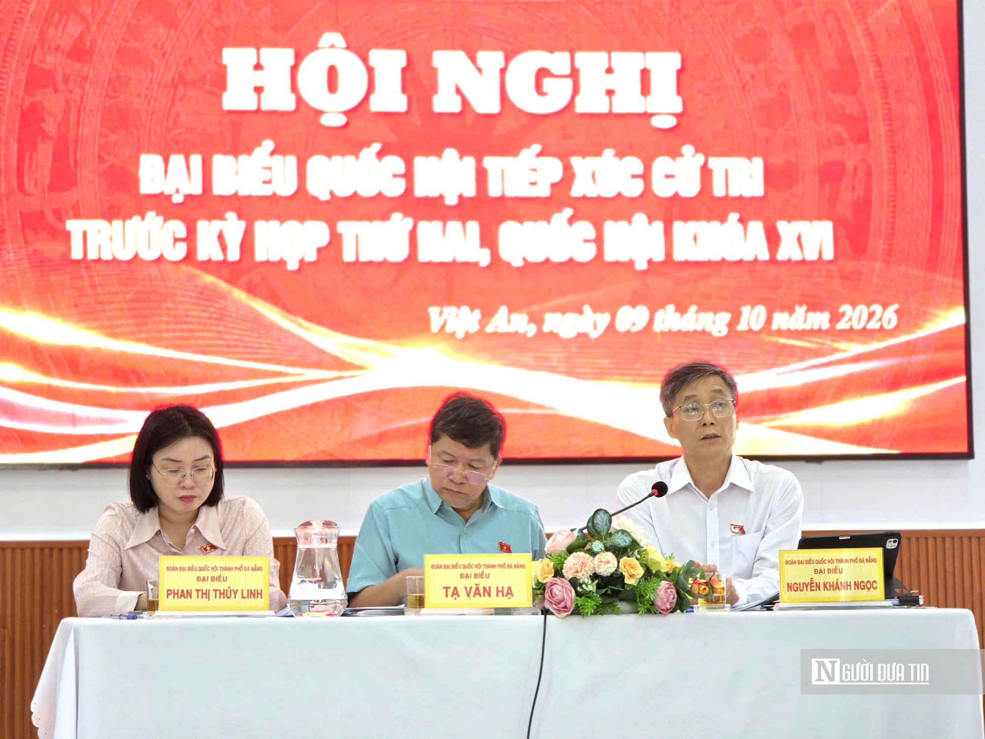 ĐBQH Nguyễn Kh&aacute;nh Ngọc l&yacute; giải việc người d&acirc;n phải nộp nhiều giấy tờ khi l&agrave;m thủ tục- Ảnh 2.