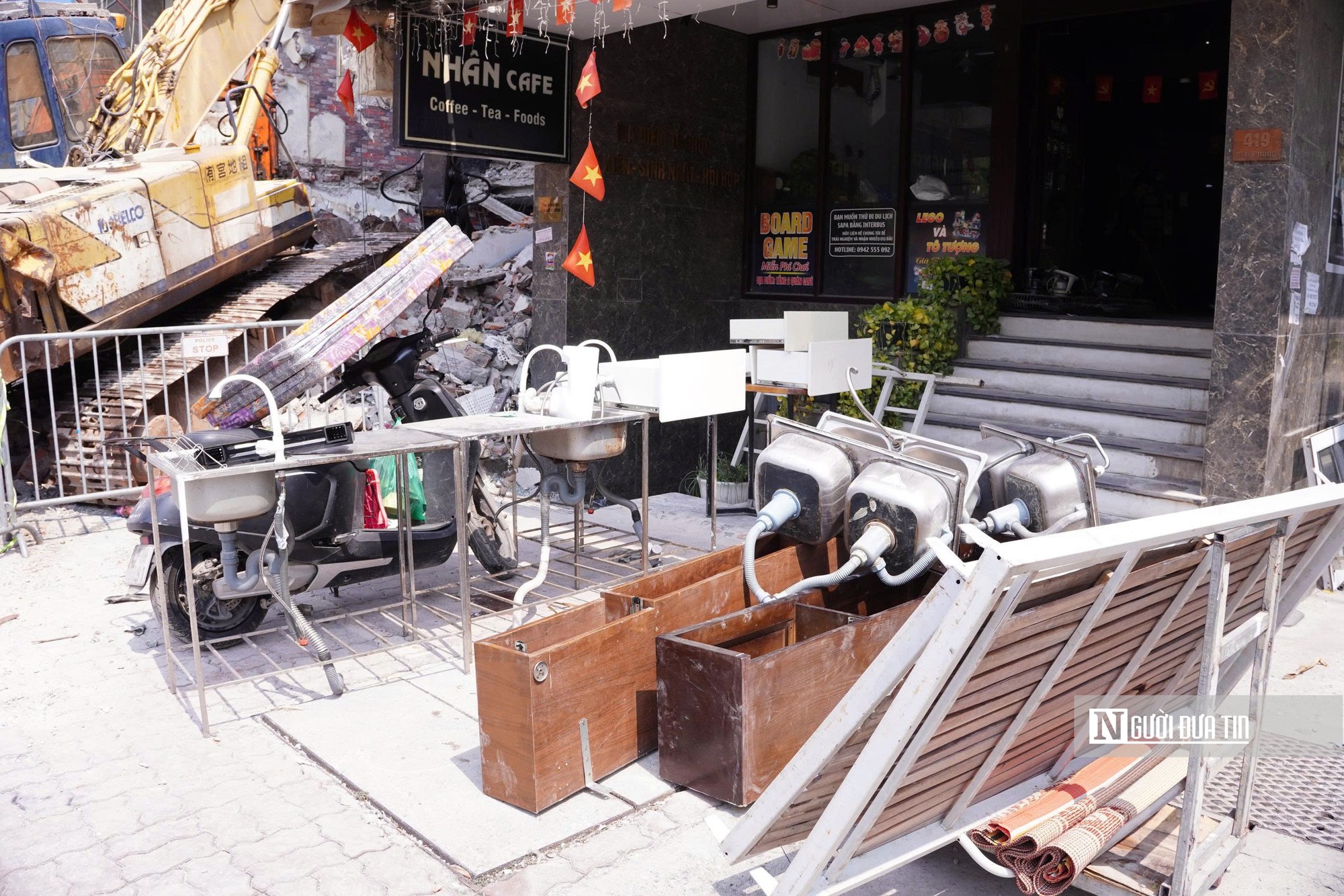 Hà Nội: Người dân hối hả chuyển đồ, tháo dỡ công trình GPMB để mở rộng Quốc lộ 1A- Ảnh 12.