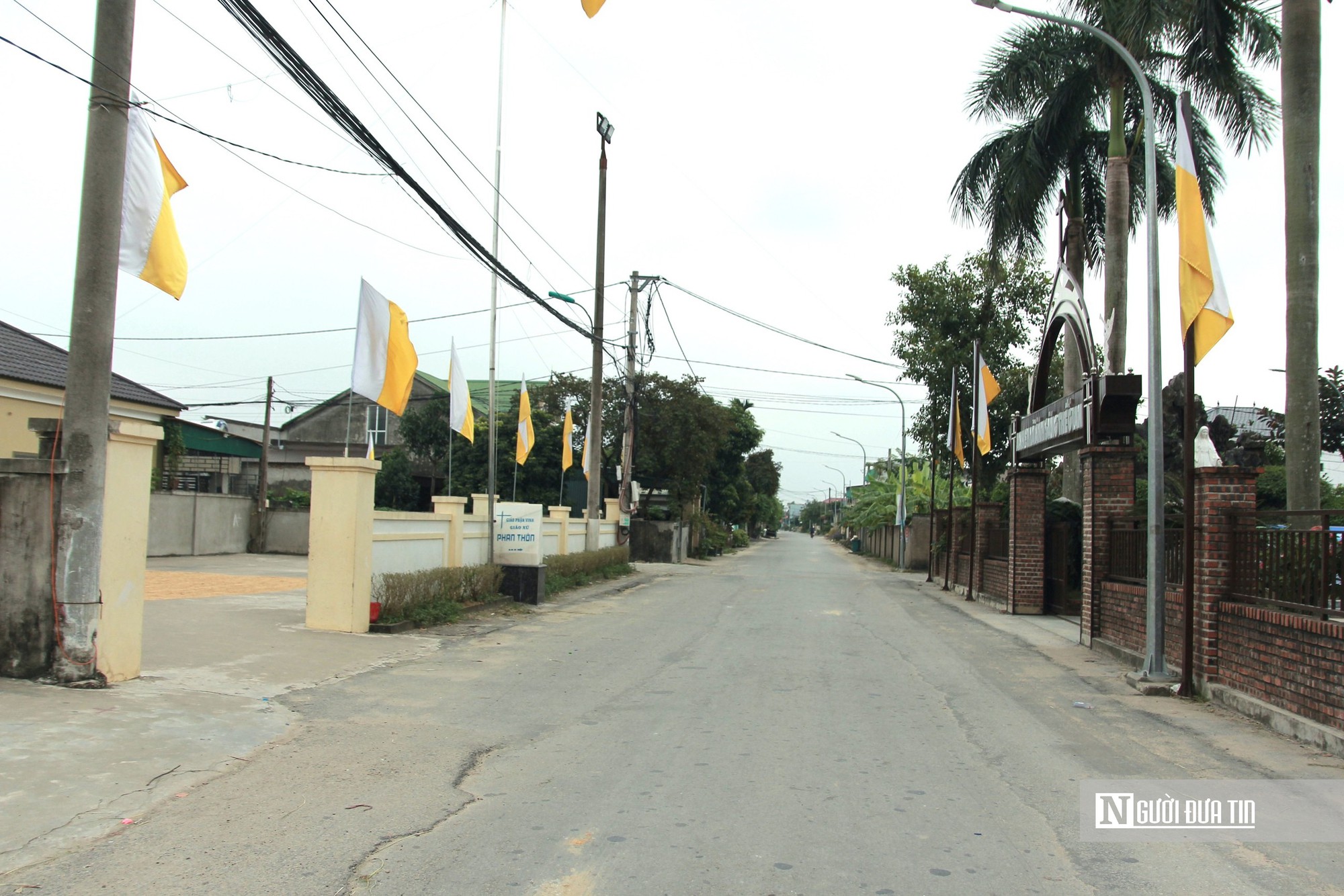 Sức mạnh “hạt nhân” cơ sở - Bài 2: Trưởng thôn “thắp lửa” xây dựng nông thôn mới vùng giáo - Ảnh 3.