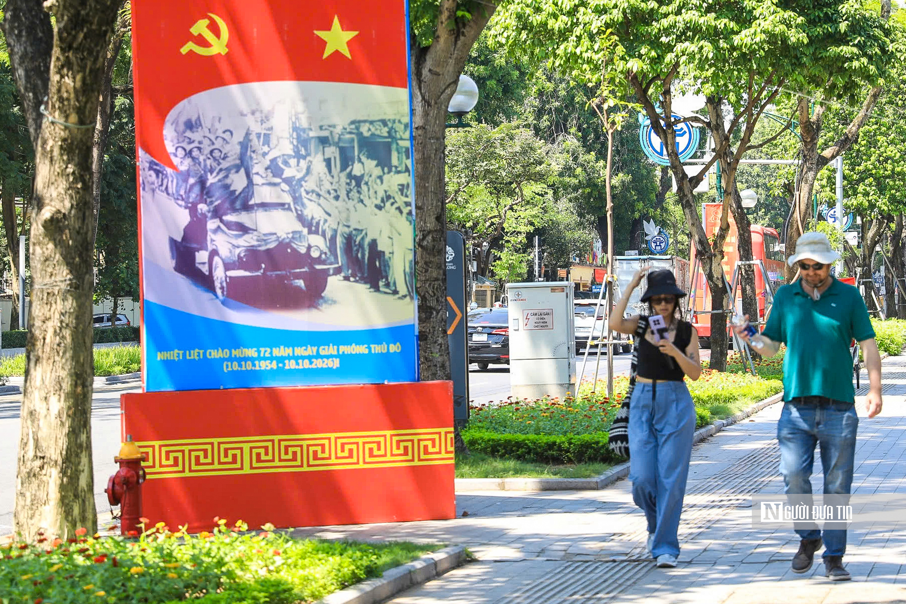 Hà Nội trang hoàng chào mừng 72 năm Ngày Giải phóng Thủ đô- Ảnh 10.