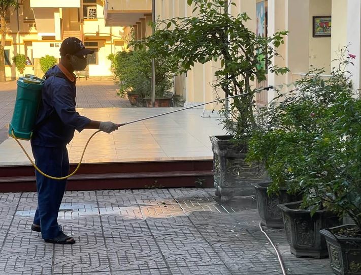 Phát hiện ca sốt xuất huyết nội tại, ngành y tế khẩn trương giám sát - Ảnh 1.