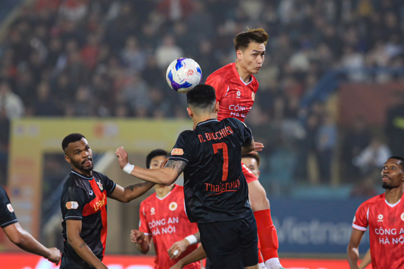 Ngược d&ograve;ng nghẹt thở, CAHN hạ Ninh B&igrave;nh 3-2 gi&agrave;nh ng&ocirc;i đầu V.League- Ảnh 10.