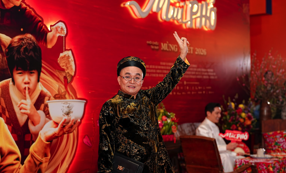 Xuân Hinh bất ngờ tiết lộ cát-xê phim “Mùi phở”: Đóng cả bộ không bằng đi hát hai bài - Ảnh 1.