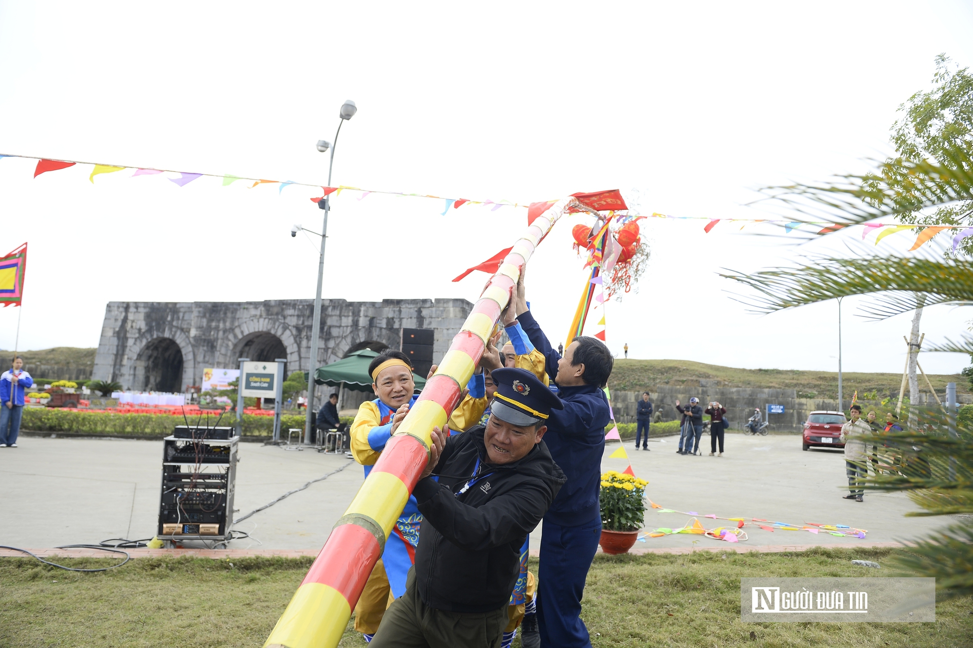 C&acirc;y n&ecirc;u vươn giữa di sản 600 năm, t&aacute;i hiện Tết xưa ở  Th&agrave;nh nh&agrave; Hồ  - Ảnh 6.