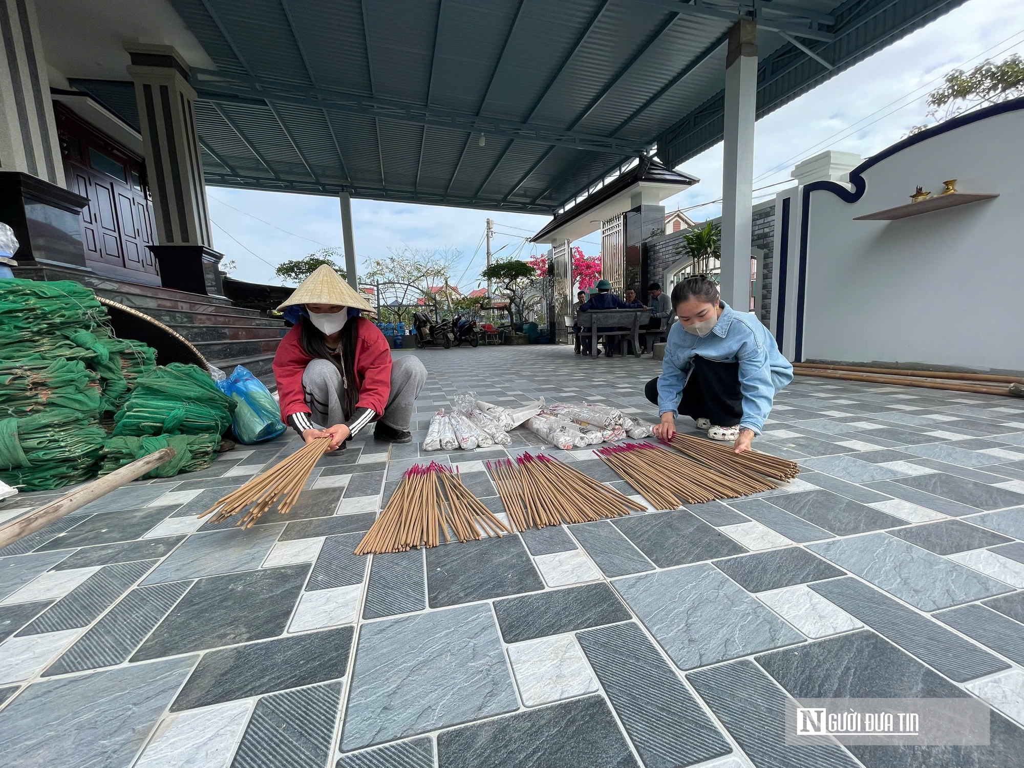 Bí quyết làng hương hàng trăm năm tuổi, cứ Tết đến làm “không kịp tay”- Ảnh 5.