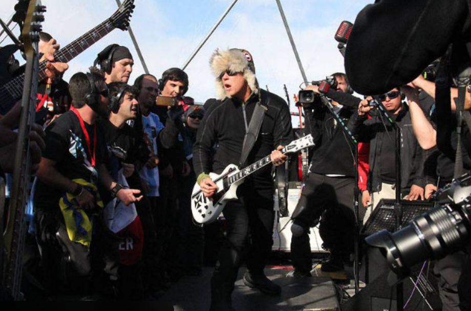 Metallica lập kỷ lục Guinness chưa từng có: Ban nhạc rock đầu tiên chinh phục cả 7 châu lục trong một năm - Ảnh 3.