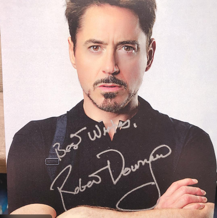 5.339 chữ ký trong một tấm thiệp: Kỷ lục Guinness độc lạ của Robert Downey Jr. khiến thế giới tò mò - Ảnh 2.