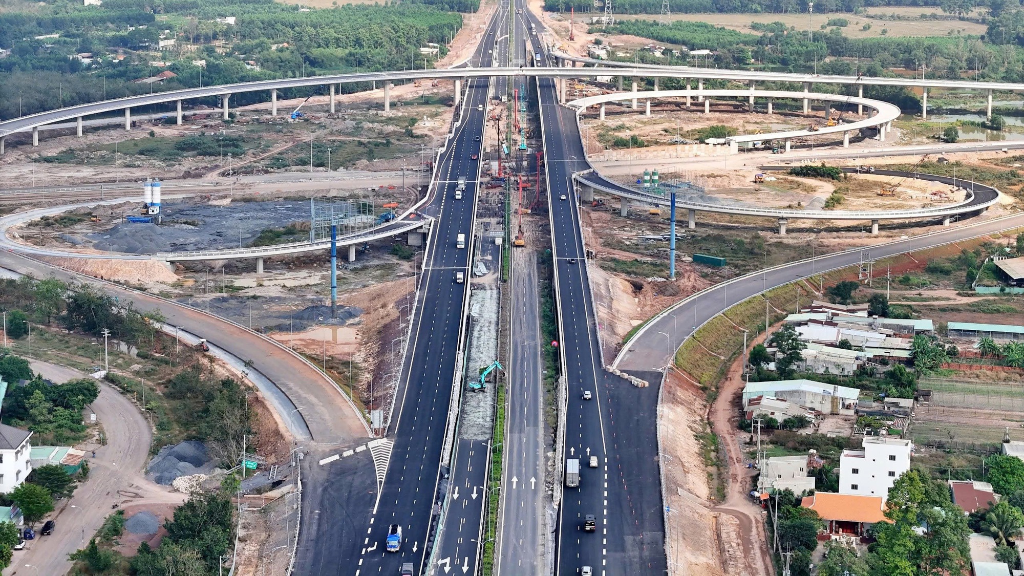 Đề xuất thu phí không dừng “free-flow” tạm thời trên cao tốc Biên Hòa – Vũng Tàu trước Tết- Ảnh 1.