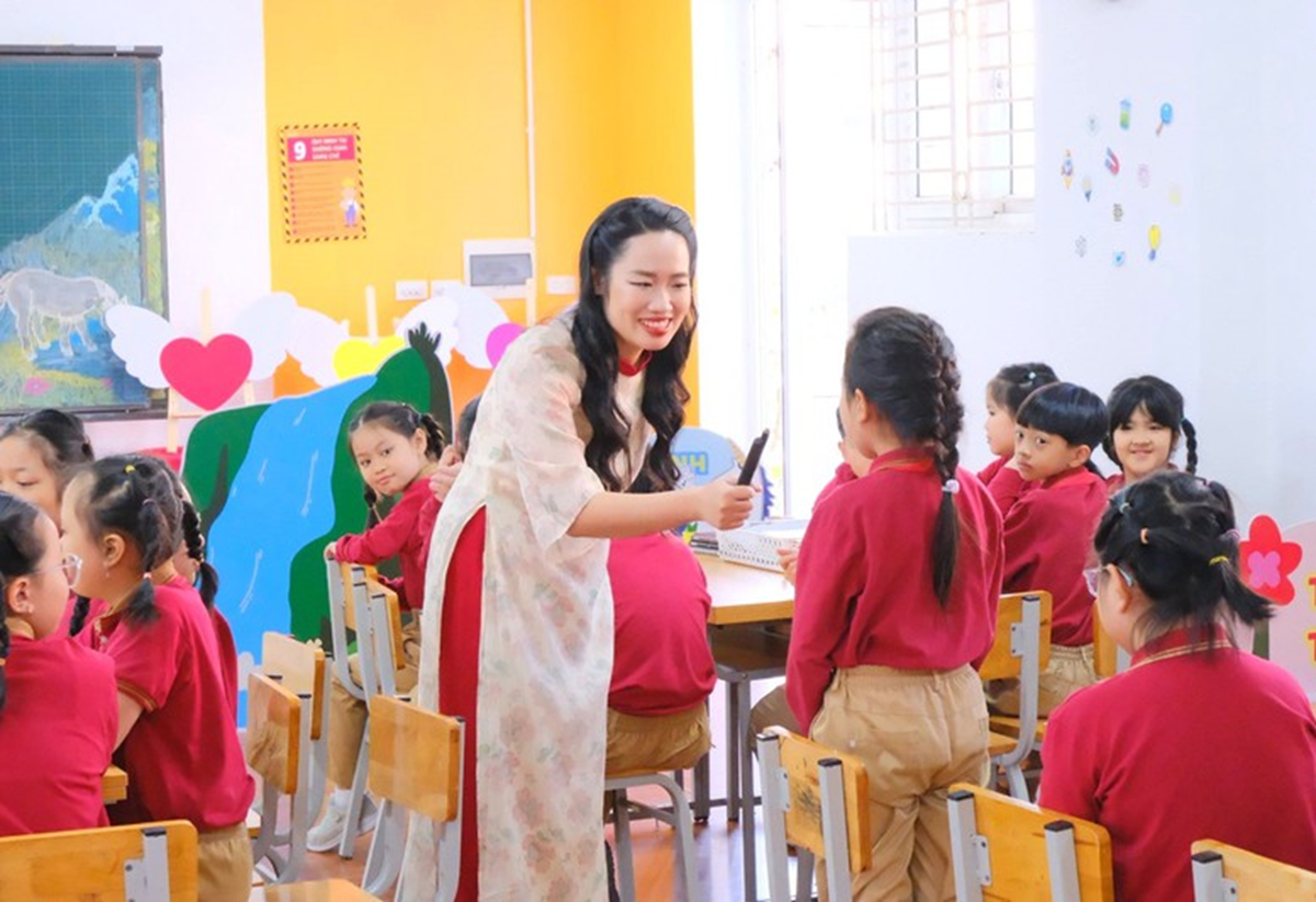 Chính phủ yêu cầu khẩn trương hoàn thiện quy định phụ cấp ưu đãi với nhà giáo - Ảnh 1.