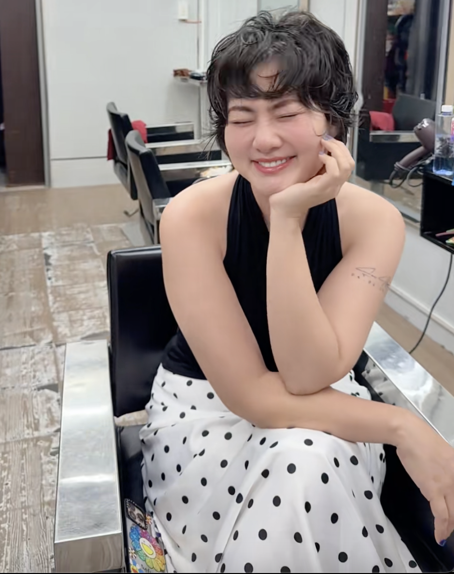 "Kiều nữ màn ảnh" gây bất ngờ với diện mạo mới - Ảnh 4.