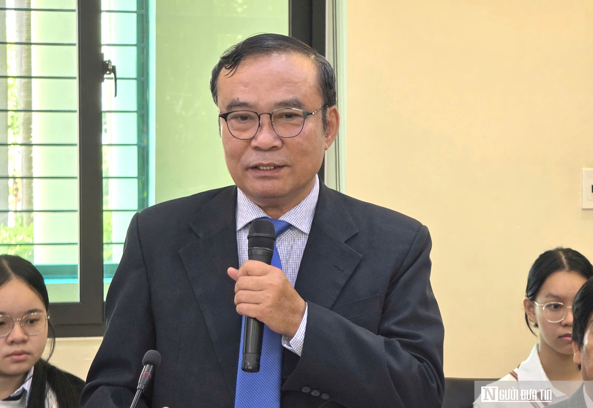 Đề xuất đổi mới công tác phổ biến pháp luật từ tuyên truyền sang "phục vụ đời sống pháp lý"- Ảnh 1.