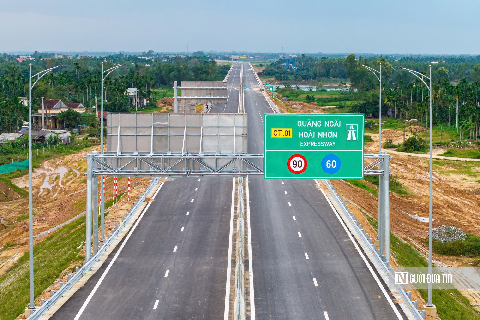 Cao tốc Quảng Ng&atilde;i &ndash; Ho&agrave;i Nhơn ch&iacute;nh thức th&ocirc;ng xe từ h&ocirc;m nay- Ảnh 6.