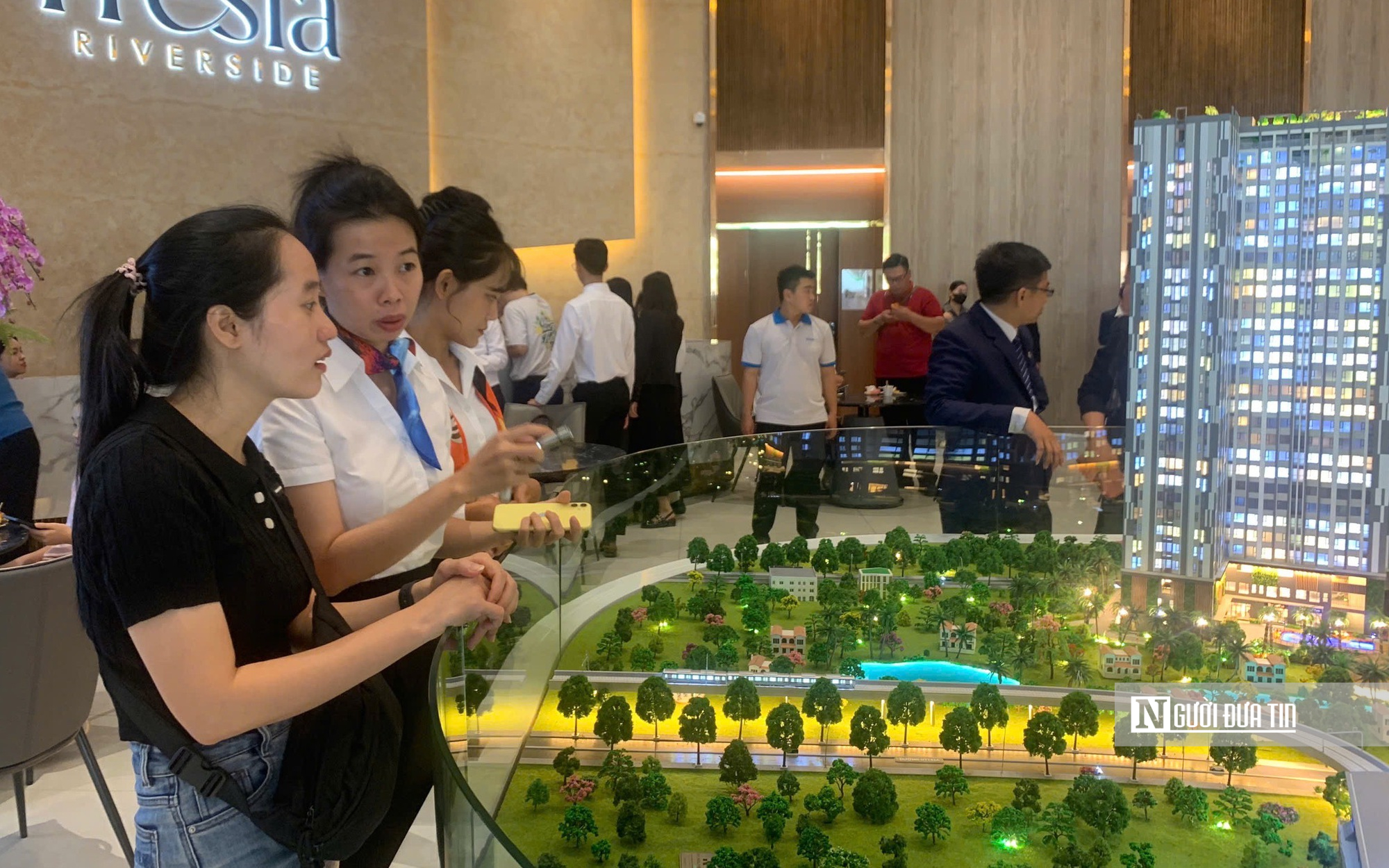 Giá căn hộ TP.HCM chạm đỉnh: Nguyên nhân và thách thức cho người mua nhà