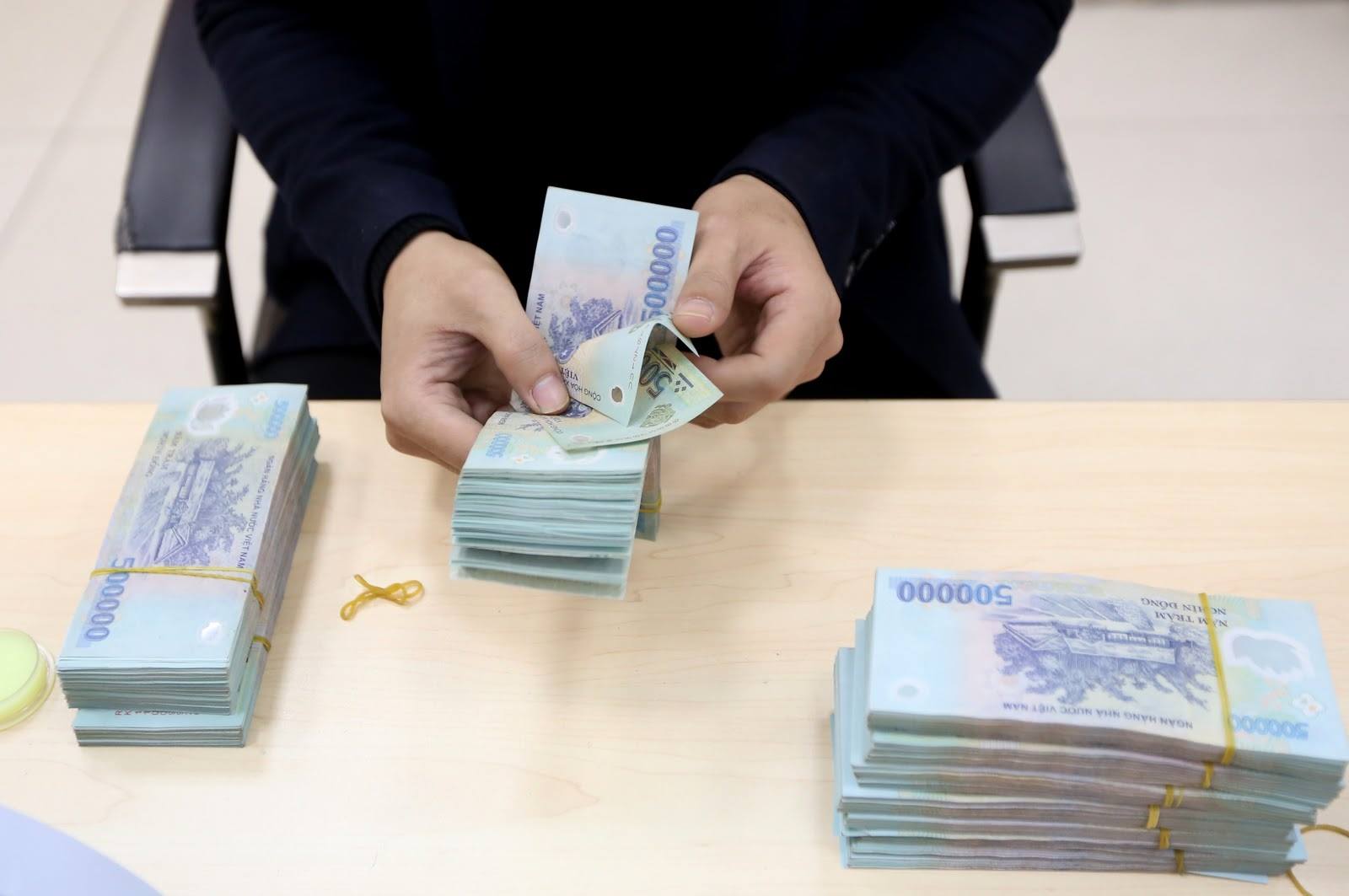 Để khách du lịch trốn lại nước ngoài bị phạt tới 40 triệu đồng - Ảnh 1.