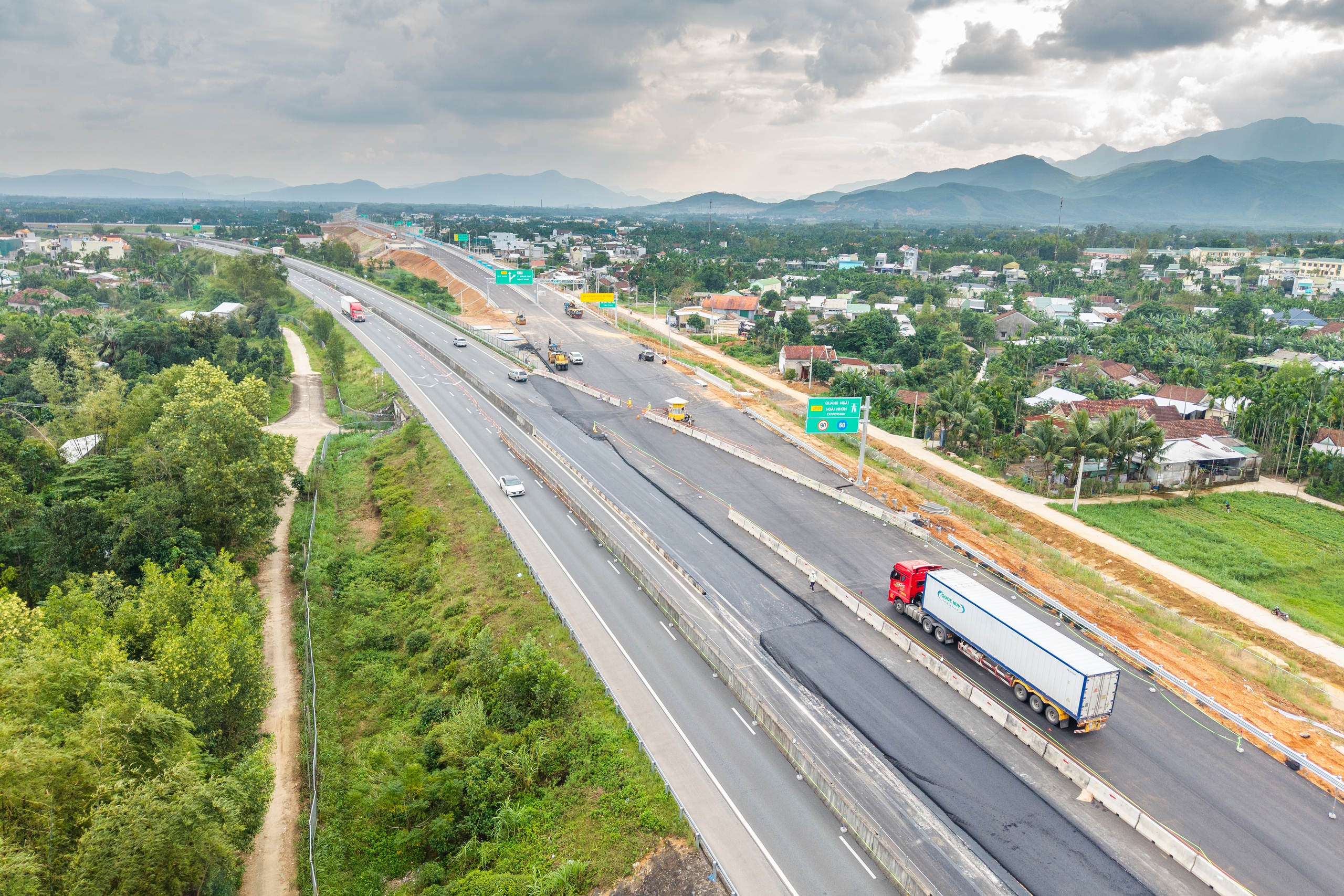 Đưa vào khai thác thêm 180km cao tốc từ Đắk Lắk tới Quảng Ngãi- Ảnh 2.