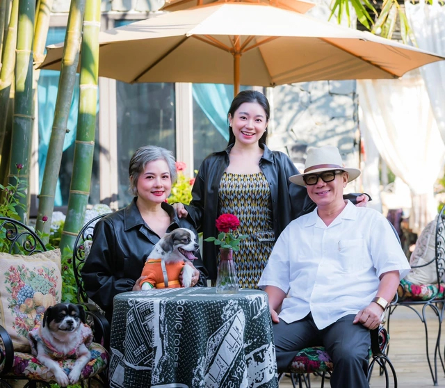 Nam NSƯT 2 lần làm "Chủ tịch tỉnh": Hôn nhân 31 năm viên mãn bên NSND Thu Quế - Ảnh 7.