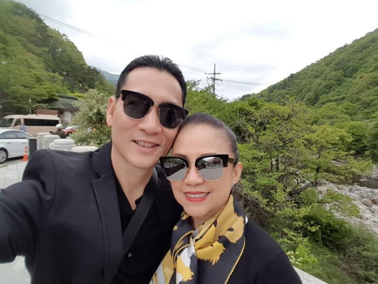 Nữ NSND là mẹ ruột của "chim công làng múa" Vbiz: U70 nhan sắc xinh đẹp, hạnh phúc viên mãn - Ảnh 10.