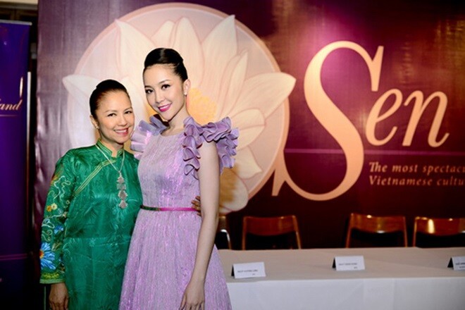 Nữ NSND là mẹ ruột của "chim công làng múa" Vbiz: U70 nhan sắc xinh đẹp, hạnh phúc viên mãn - Ảnh 12.