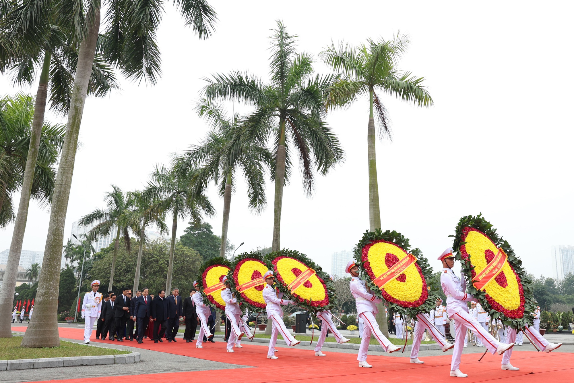 Lãnh đạo Đảng, Nhà nước vào Lăng viếng Chủ tịch Hồ Chí Minh nhân dịp Tết Nguyên đán Bính Ngọ- Ảnh 5.