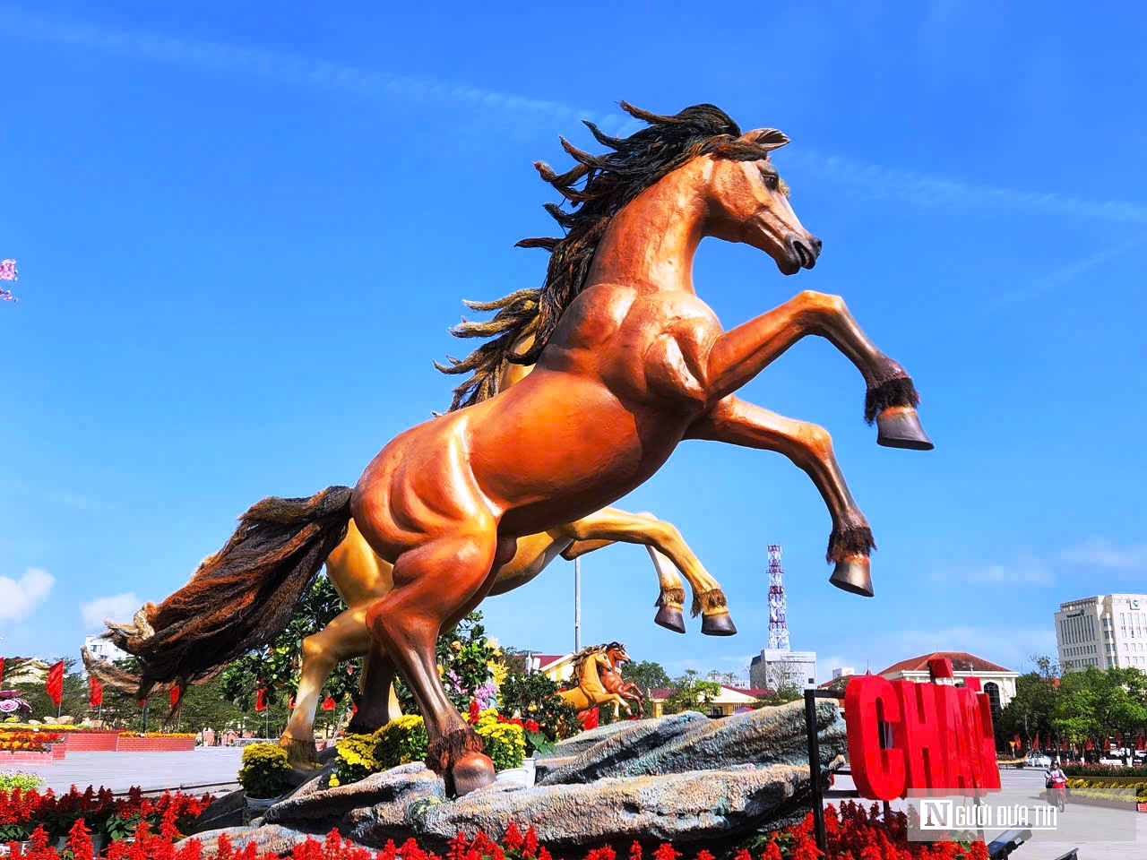 Dàn linh vật ngựa tung vó “mã đáo thành công” ở Quảng Trị- Ảnh 4. Dàn linh vật ngựa tung vó “mã đáo thành công” ở Quảng Trị- Ảnh 4.