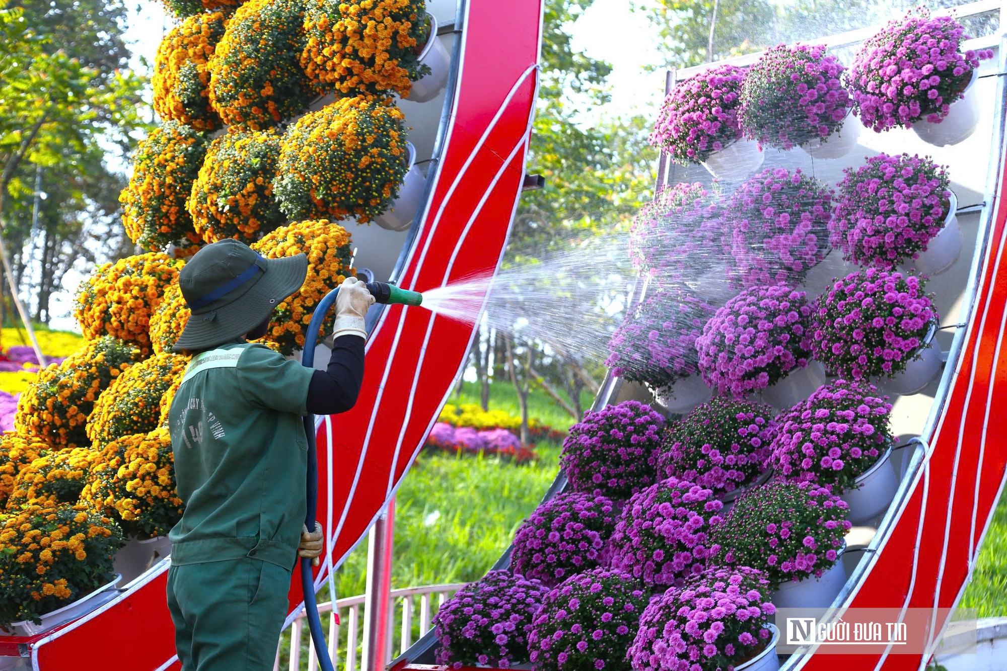 Cận cảnh linh vật ngựa v&agrave;ng độc đ&aacute;o ở Nghệ An- Ảnh 8.