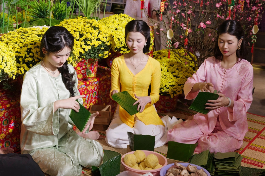 Hoa hậu Ý Nhi gây bất ngờ với hình ảnh “gái đảm” tất bật dọn nhà, nấu nướng ngày cận Tết- Ảnh 5.