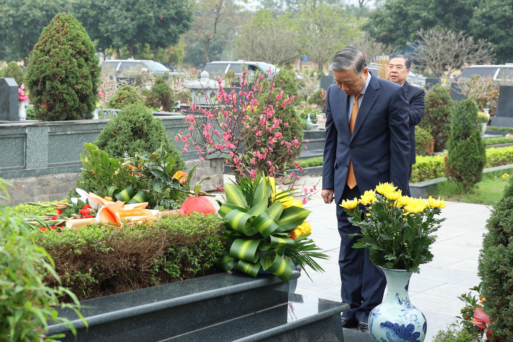 Lãnh đạo Đảng, Nhà nước vào Lăng viếng Chủ tịch Hồ Chí Minh nhân dịp Tết Nguyên đán Bính Ngọ- Ảnh 7.