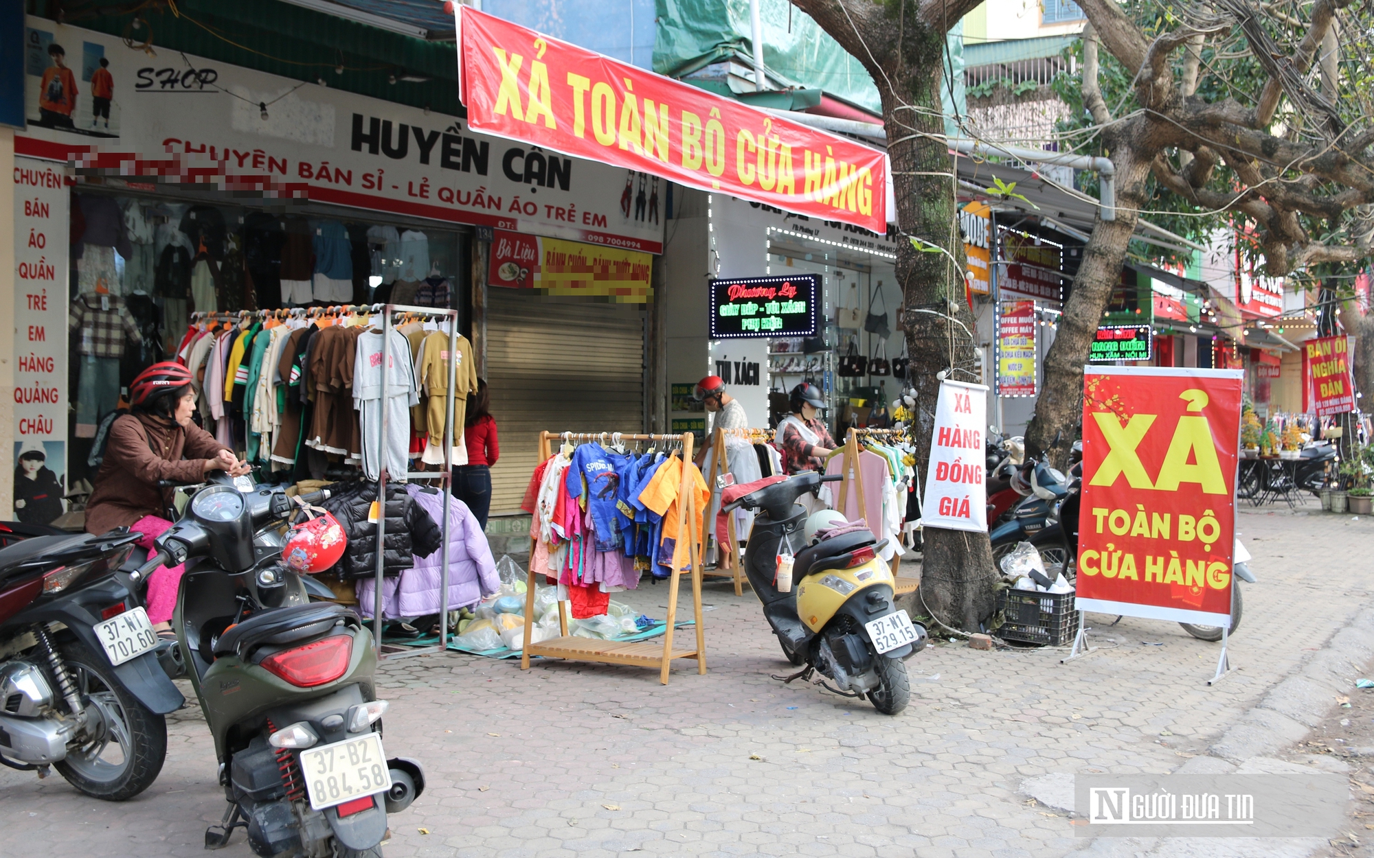 Thời trang giảm giá sâu, sức mua cận Tết 2026 vẫn trầm lắng
